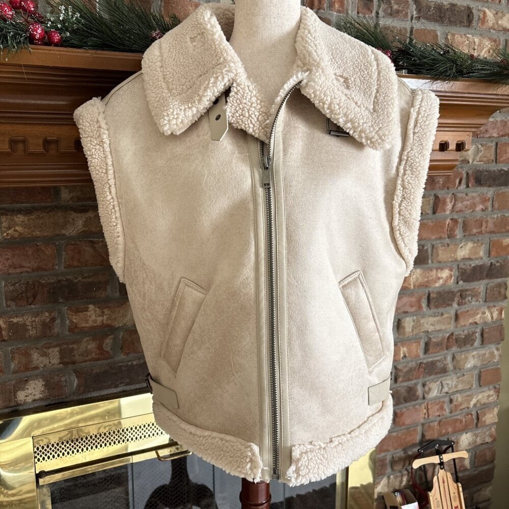 And Now This Heavy Sherpa Cream Vest Size Medium New Oversized